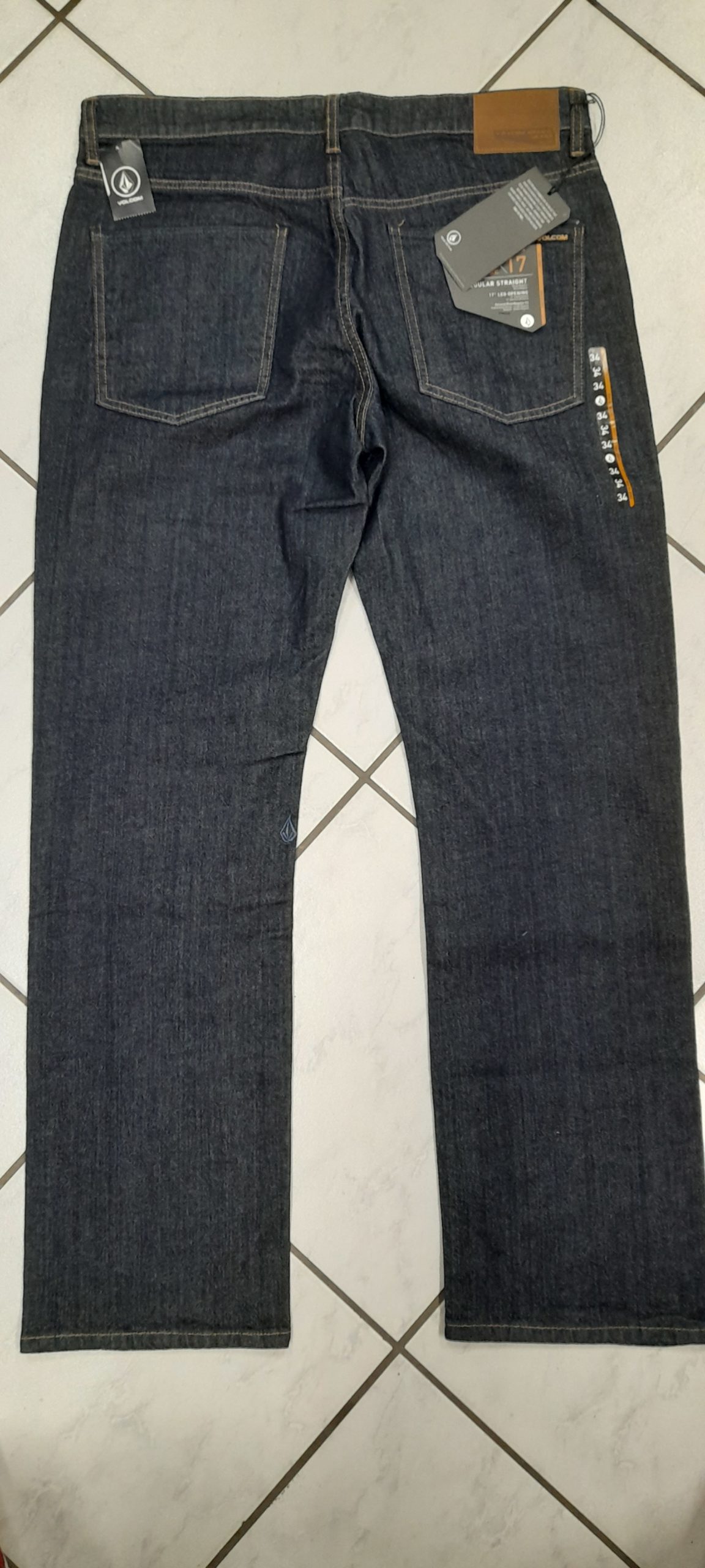 VOLCOM KINKADE JEANS – Johnos Skate Shop